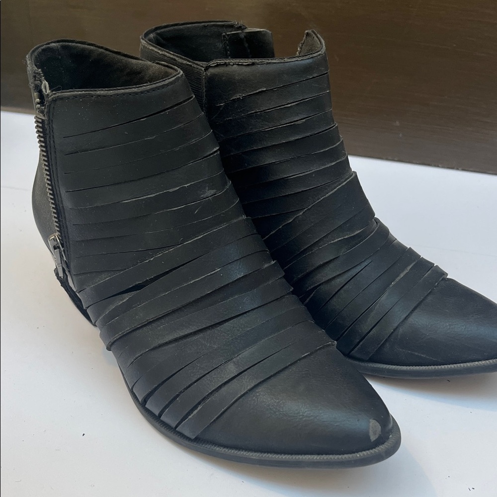 Circus by Sam Edelman Black Strappy Ankle Booties